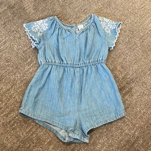 Old Navy romper 12-18mo